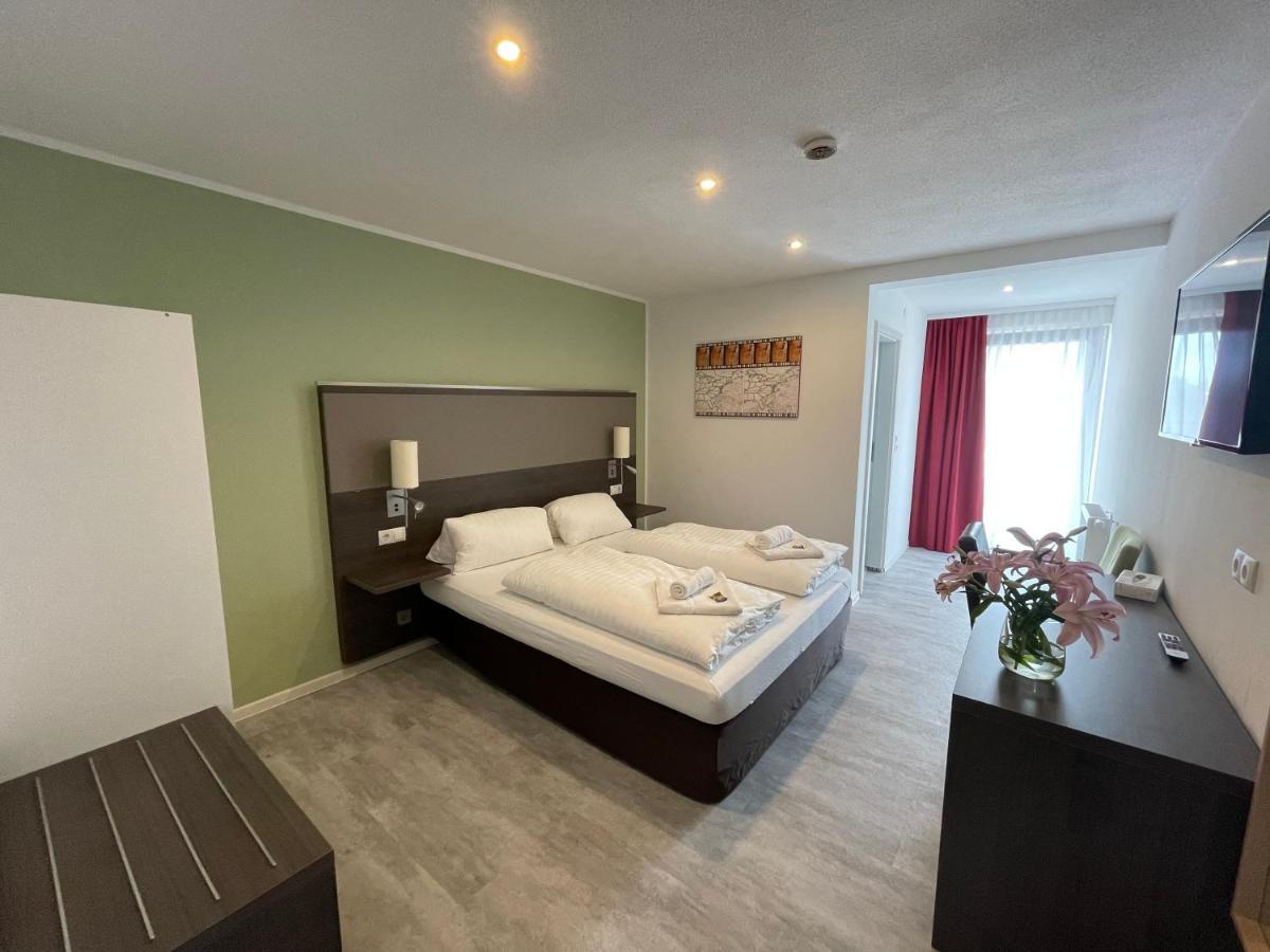 Hotel Wiesental Naehe Friedrichshafen Meckenbeuren Esterno foto