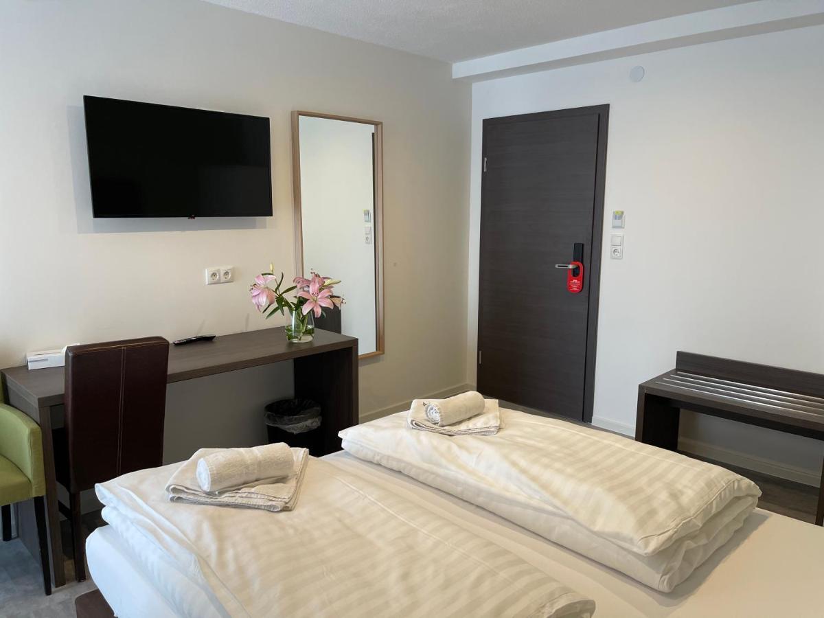 Hotel Wiesental Naehe Friedrichshafen Meckenbeuren Esterno foto