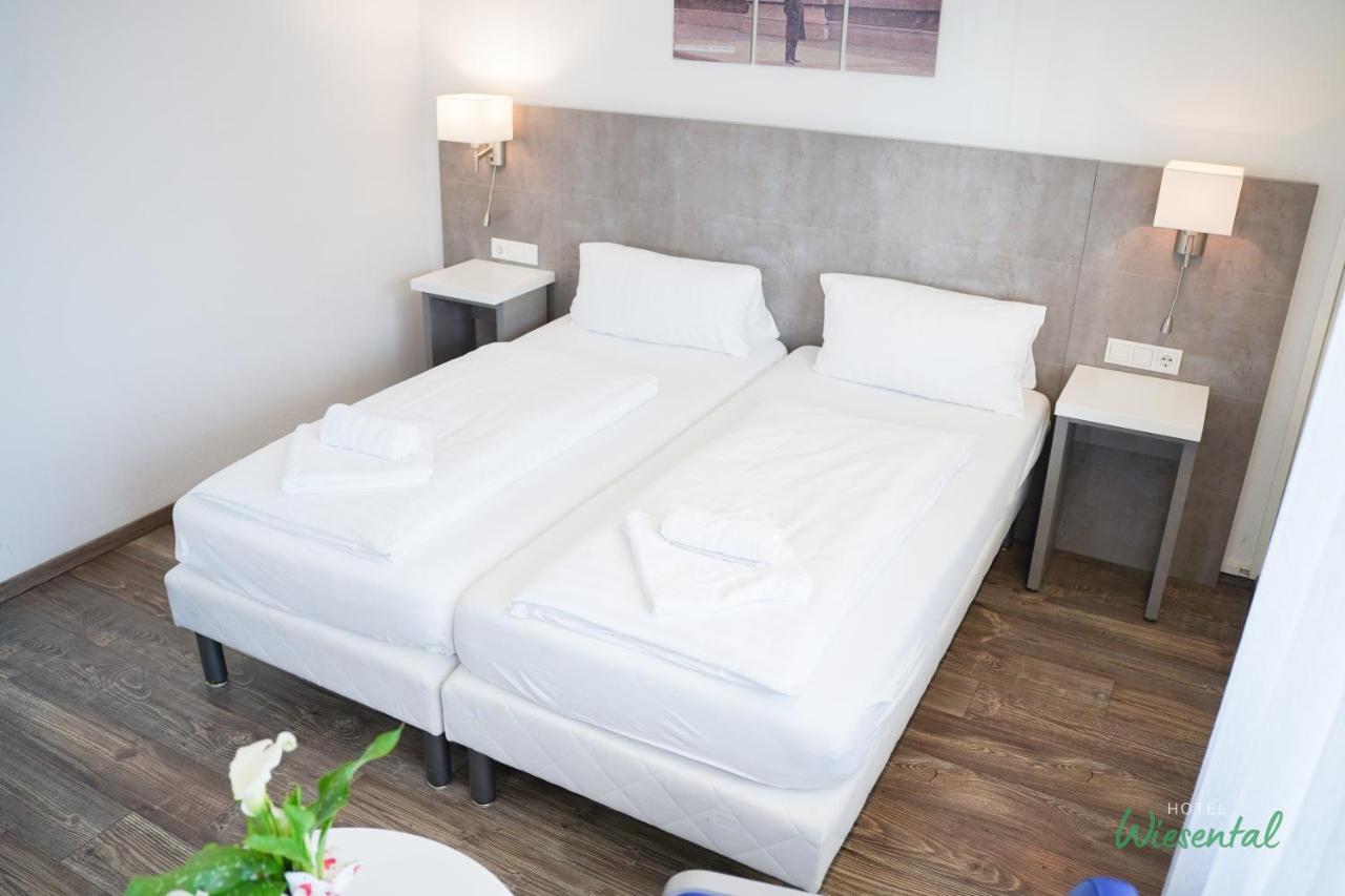 Hotel Wiesental Naehe Friedrichshafen Meckenbeuren Esterno foto